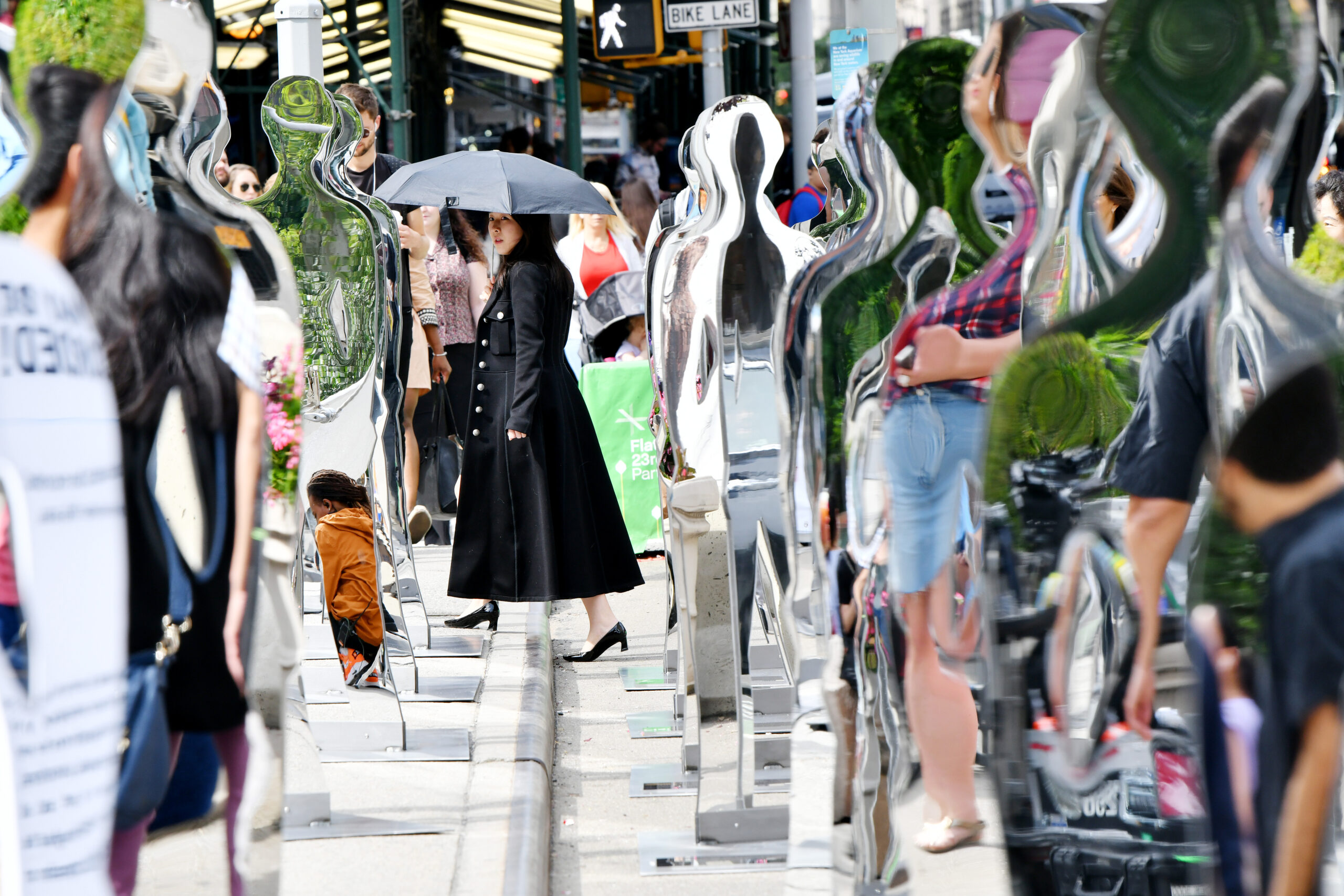 NEW YORK, NEW YORK - JUNE 07: (EDITORIAL USE ONLY) Guests view Hulu &amp; CNNs Courageous: The Shape of History art installation at Flatiron Plaza, NYC. 620527 (Photo by Bryan Bedder/Getty Images for WarnerMedia)